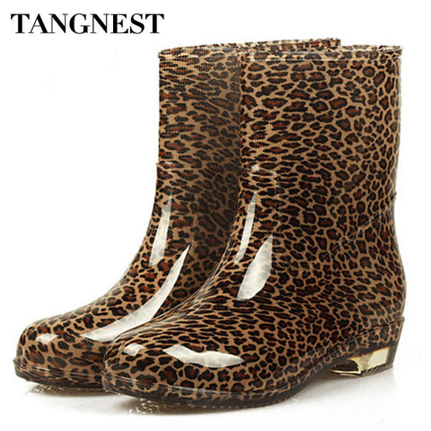 Low-heel ankle rain boots