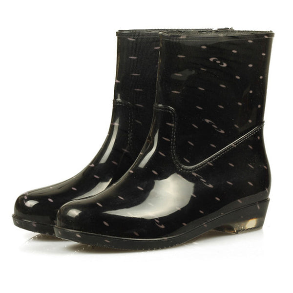Low-heel ankle rain boots